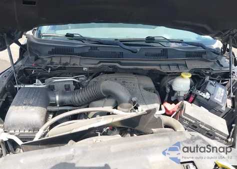 2017 Ram 1500 Express 4X4 6'4 Box z USA, uszkodzony, nr VIN 1C6RR7FT8HS565661